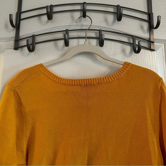 🌼🌼 Christopher & Banks Button sweater Yellow Large 3/4 sleeves EUC - Picture 6 of 11